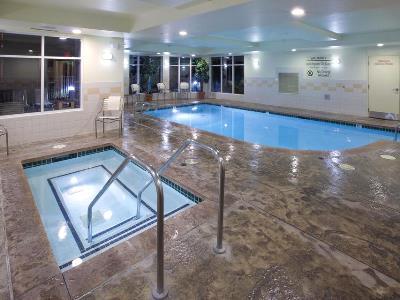 Hilton Garden Ontario Hotel 3*